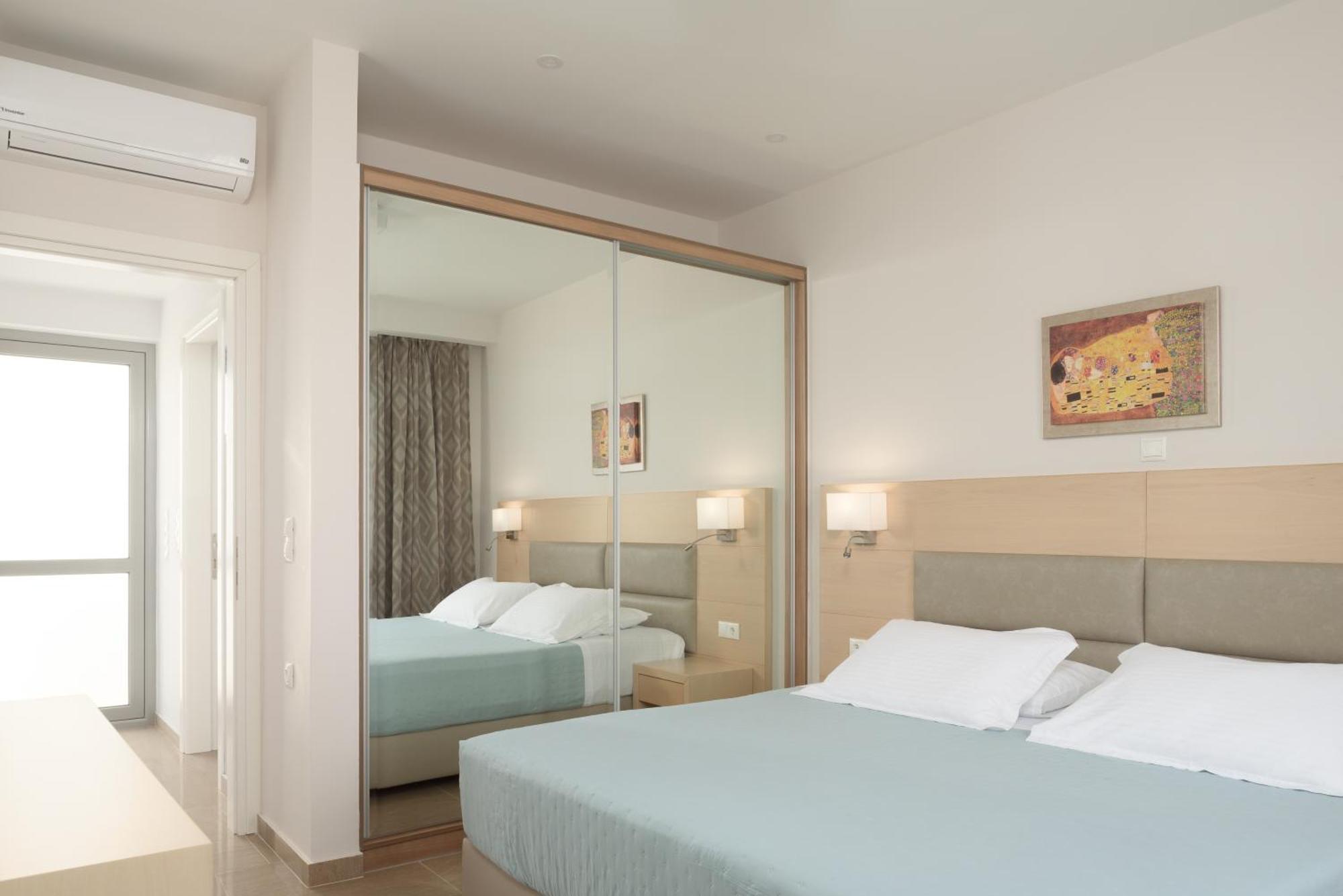 Eco Villa, A Perfect Escape Close To The Beach, By Thinkvilla Maroulas Экстерьер фото