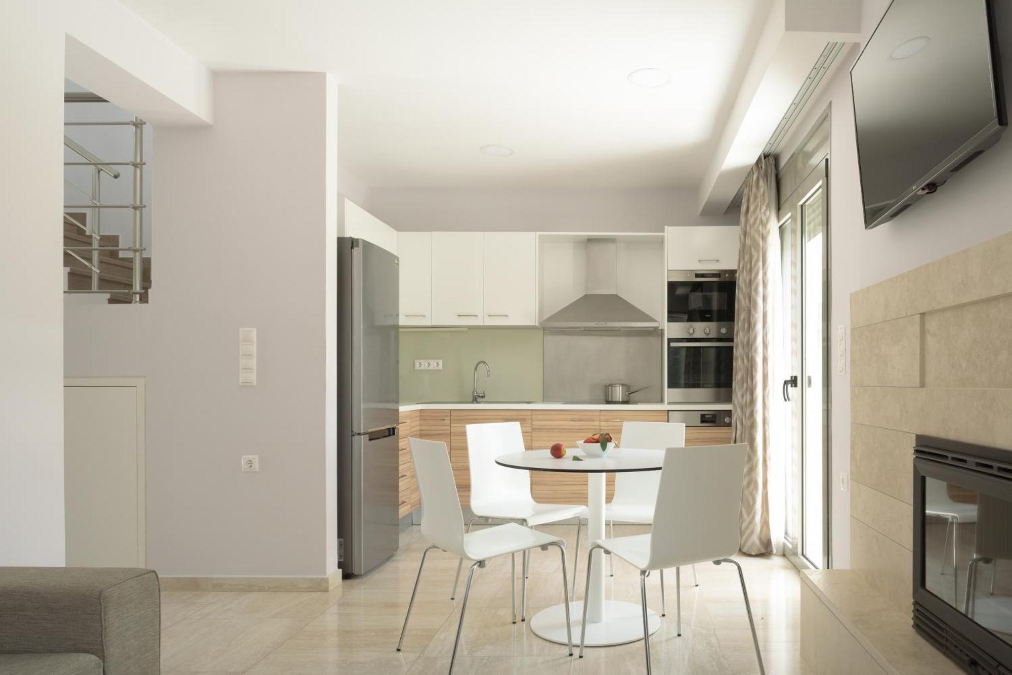 Eco Villa, A Perfect Escape Close To The Beach, By Thinkvilla Maroulas Экстерьер фото