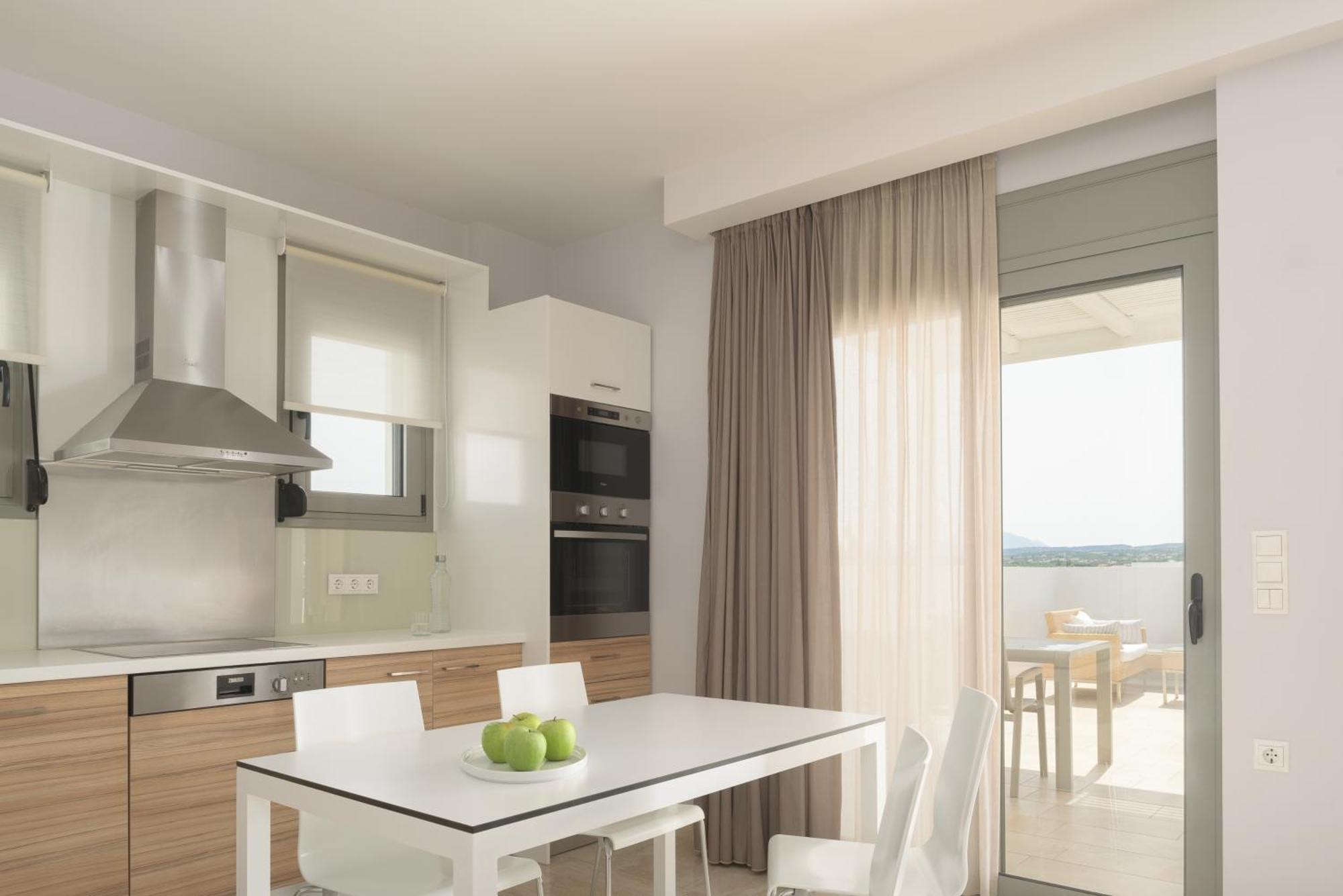 Eco Villa, A Perfect Escape Close To The Beach, By Thinkvilla Maroulas Экстерьер фото